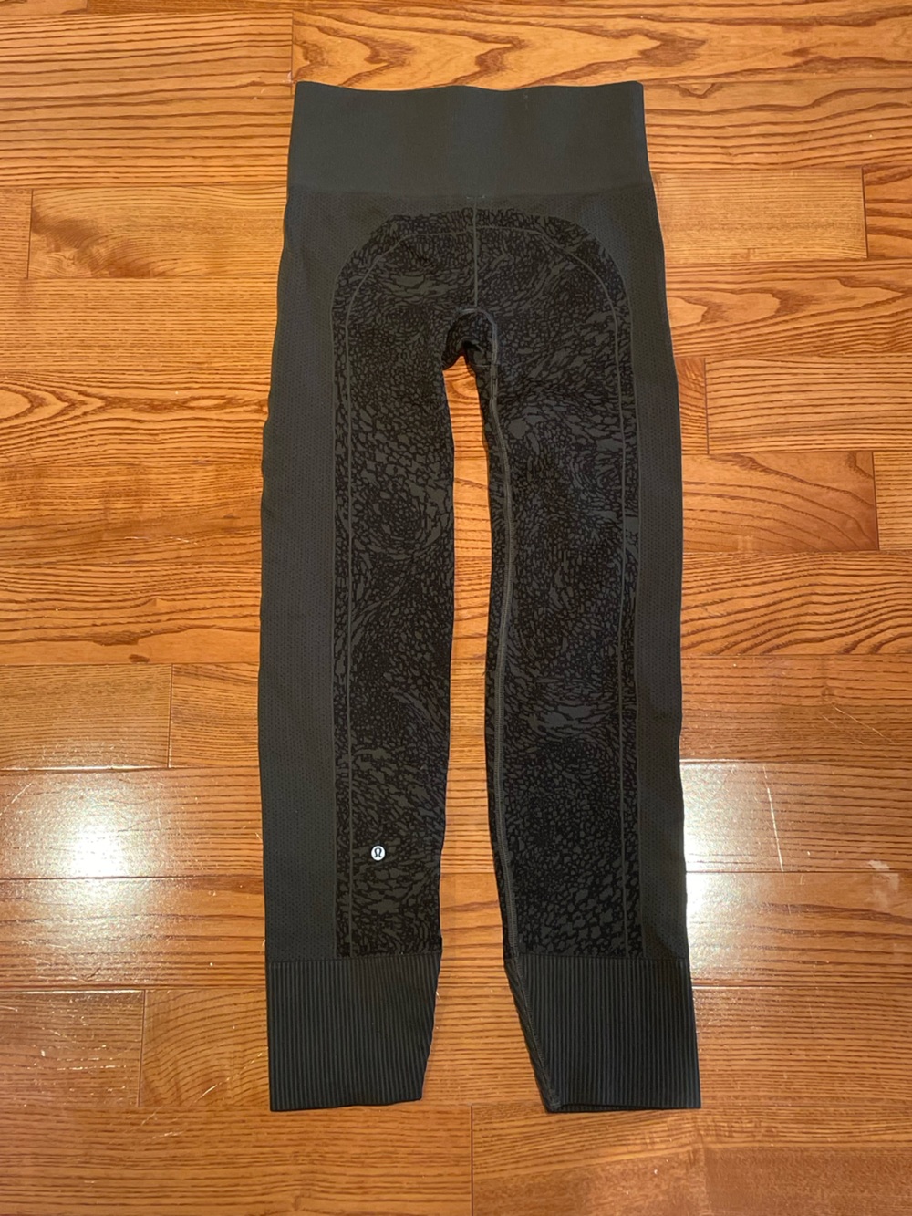 Lulu Lemon Dark Gray Leggings
